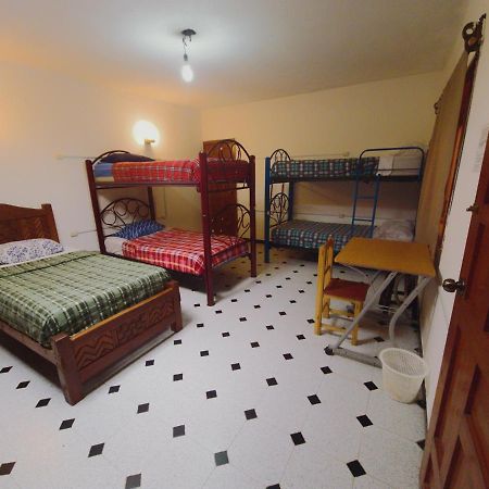 Lipi House Hostel ซานกริสโตบัล เด ลาสกาซาส ภายนอก รูปภาพ