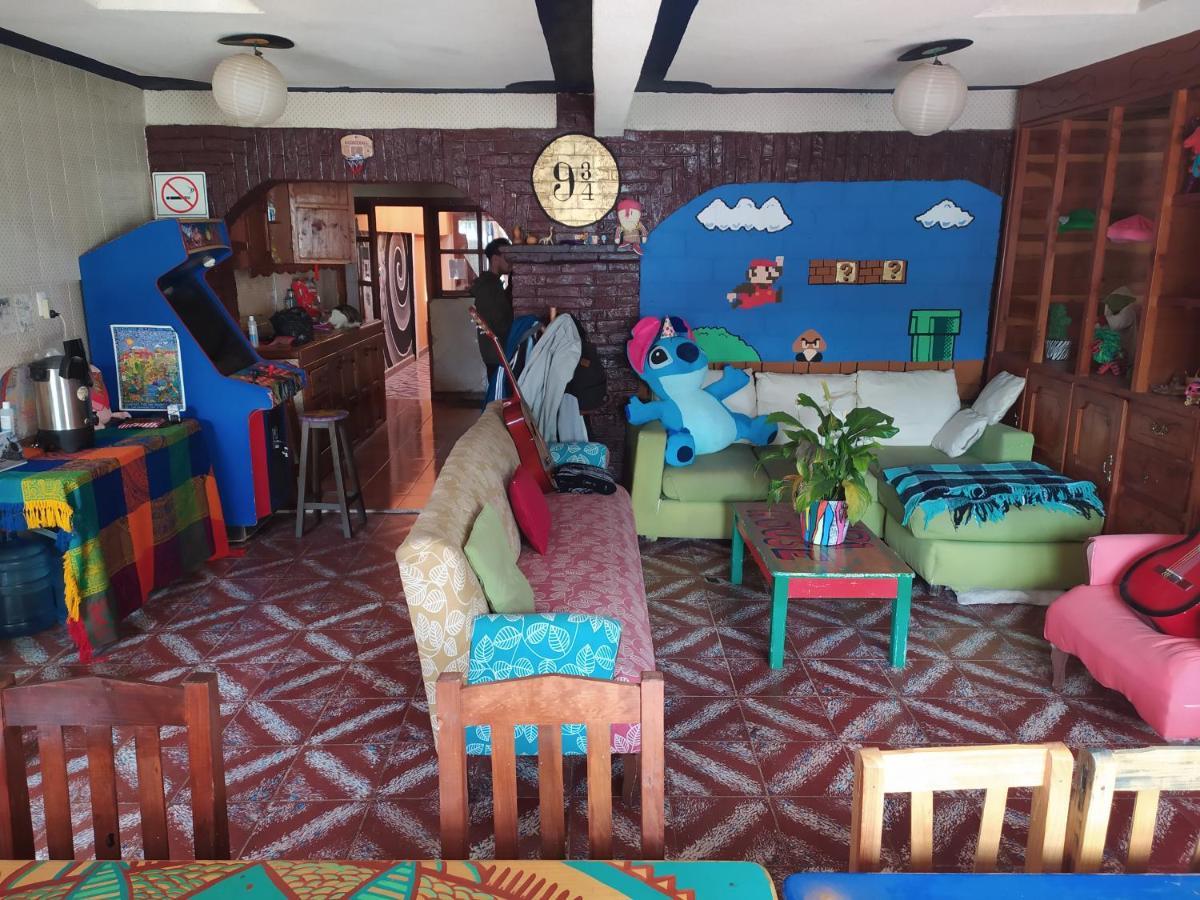 Lipi House Hostel ซานกริสโตบัล เด ลาสกาซาส ภายนอก รูปภาพ