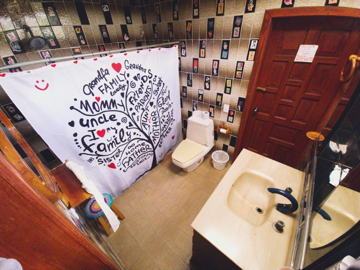 Lipi House Hostel ซานกริสโตบัล เด ลาสกาซาส ภายนอก รูปภาพ