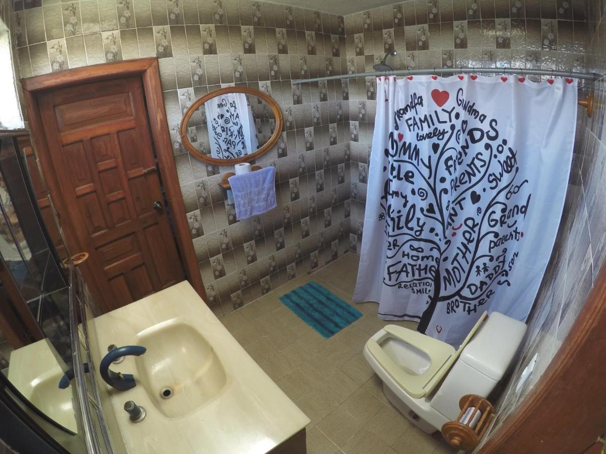 Lipi House Hostel ซานกริสโตบัล เด ลาสกาซาส ภายนอก รูปภาพ
